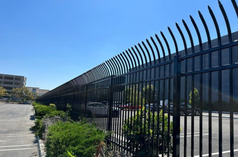 The Essential Guide to Commercial Fencing: Choosing the Right Solution for Your Business